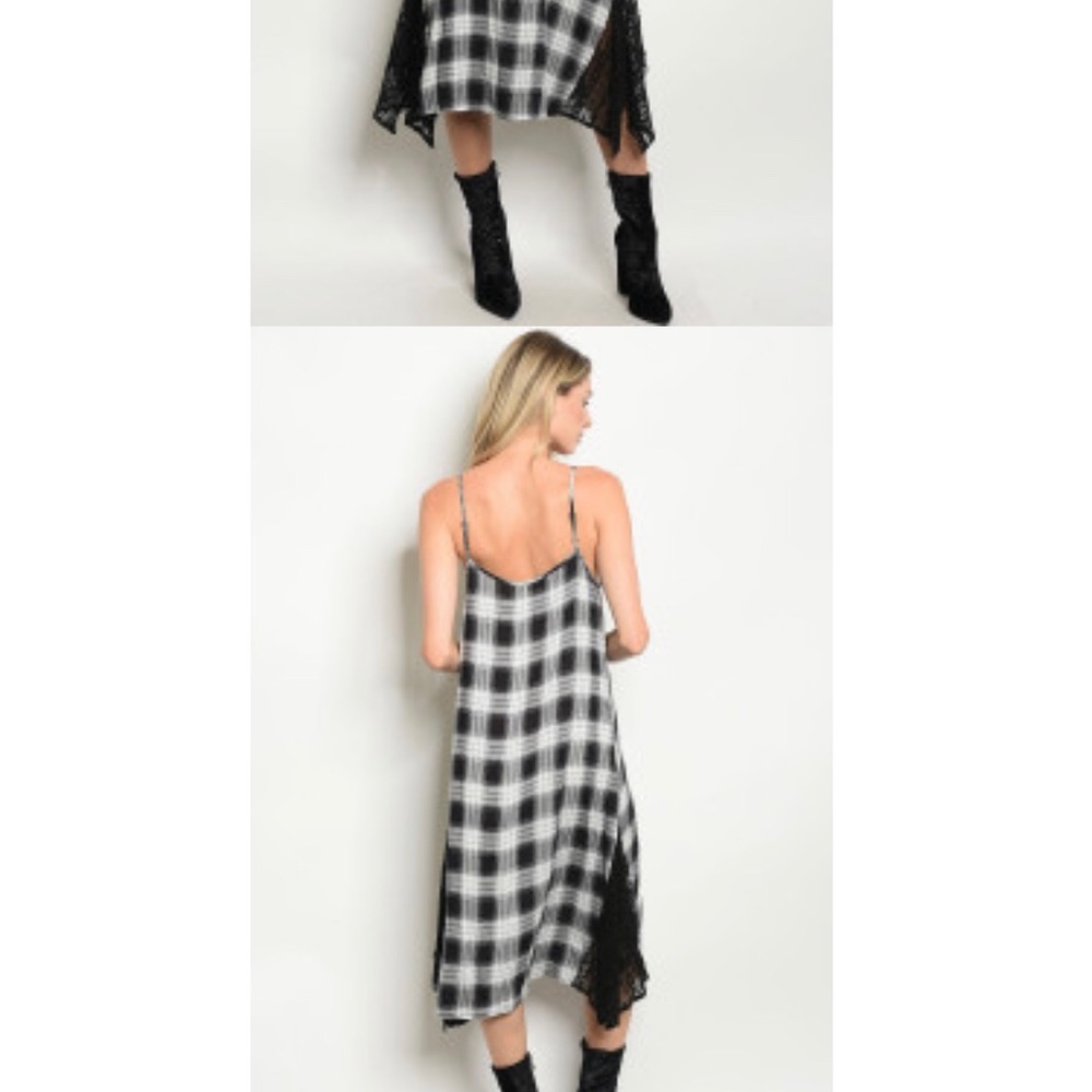 Black and White Plaid Dress - Picture 2 of 8